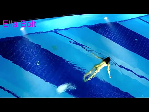 ❤️ මට නැරඹීම නැවැත්විය නොහැක, තරුණ රන්වන්තිය ELLA BOLT නිවාඩු නිකේතනයේ තටාකයේ නිරුවතින් පිහිනීමට හසු විය ❤ ගුද අශ්ලීල si.befuck-net.ru ﹏